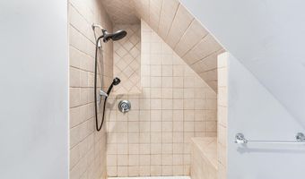 99 W 37TH St, Bayonne, NJ 07002
