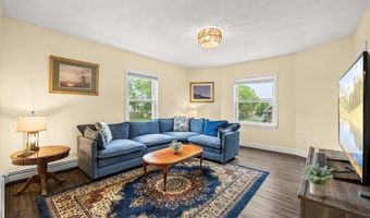 35 Hazel St B, Attleboro, MA 02703