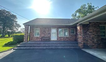 901 4th St, Adel, GA 31620