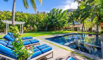 1586 Mokulua Dr, Kailua, HI 96734