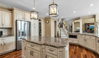 5007 Rockhaven Dr, Clarence, NY 14031