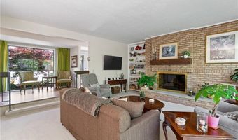 731 Creekside Dr 38, Aurora, OH 44202