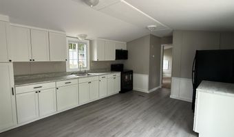 21 Valley Dr, Belmont, NH 03220