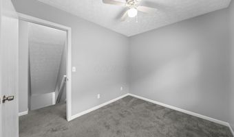 2392 Minerva Park Pl, Columbus, OH 43229