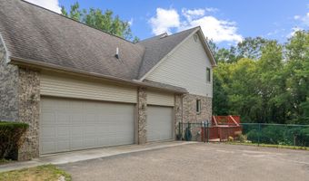 4055 Pontiac Trl, Ann Arbor, MI 48105