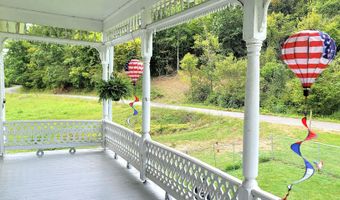 8079 Wayside Creamery Rd, Alderson, WV 24910