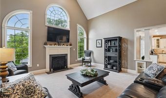 322 Dirkshire Ct, Adams Twp., PA 16046