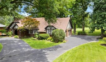 56 Meadowbrook Country Club Est, Ballwin, MO 63011