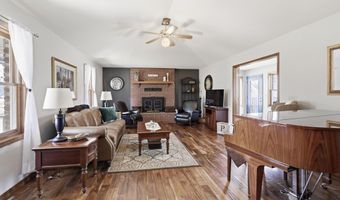 916 E 27th St, Baxter Springs, KS 66713