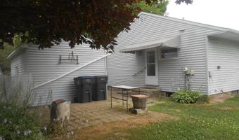 311 W Sycamore St, Abbotsford, WI 54405