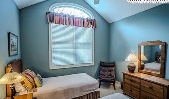 116 Mallard Ct, Banner Elk, NC 28604