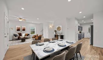 7 Berry Crest Ln, Arden, NC 28704