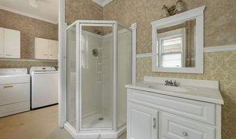 59 High St, Berlin, NH 03570