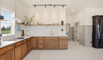 1770 Porthill Loop, Bonners Ferry, ID 83805