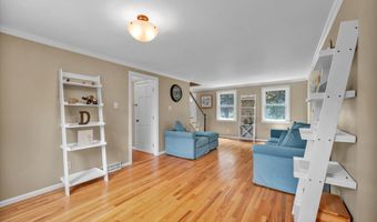 7 Beechwood Cir, Cromwell, CT 06416
