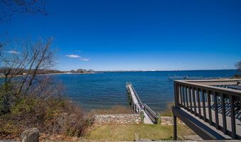 209 Buena Vista Dr, North Kingstown, RI 02852