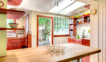 24 Old Beach Rd, Newport, RI 02840