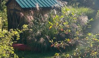 137 Pleasant Valley Rd, Brattleboro, VT 05301