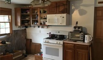 41 Enfield Ave, North Kingstown, RI 02852