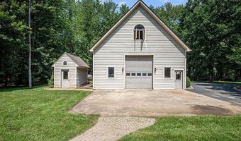 6365 Hayfield Ln, Almont, MI 48003