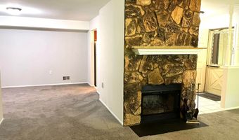 315 Wellington Pl, Aberdeen, NJ 07747