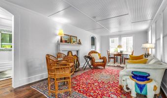 168 21st Ave, Apalachicola, FL 32320