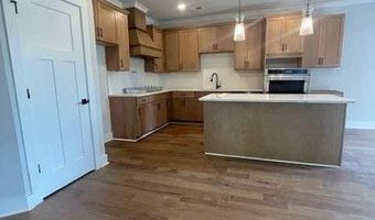 129 Silvercrest Dr, Acworth, GA 30101