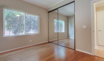 6970 Sandpiper Pl, Carlsbad, CA 92009