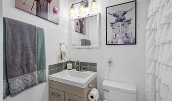 3516 Las Vegas Dr, Oceanside, CA 92054