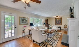 215 Barnard Ave SE, Aiken, SC 29801