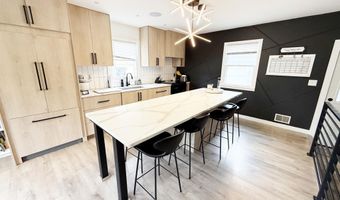 908 NE 10th Ave, Aberdeen, SD 57401