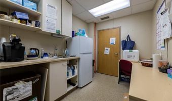 360 Kingstown Rd 202, Narragansett, RI 02882