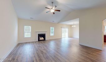 1017 Clydesdale Ct, New Bern, NC 28562