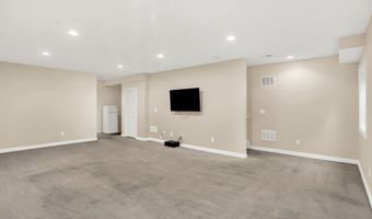 679 Erin Dr, Avon, IN 46123