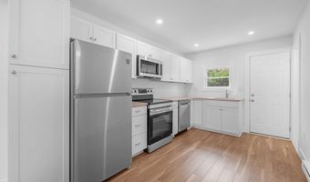 32 W Greenwood, Villas, NJ 08251