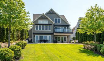 156 N Lake Shore Dr, Brookfield, CT 06804