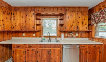 61 Bignon St, Barnwell, SC 29812