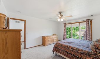 2014 2nd Ave SE, Altoona, IA 50009