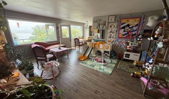 205 W KENSINGTON Ave, Astoria, OR 97103