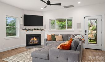 159 Wellington St, Asheville, NC 28806