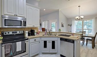 104 Greenfield Ridge Dr, Brandon, MS 39042