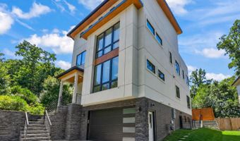 924 28TH St S, Arlington, VA 22202