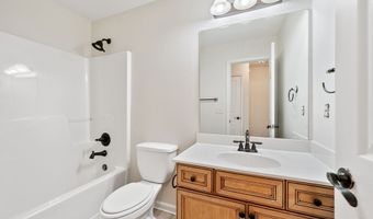 738 York View Dr, Auburn, GA 30011