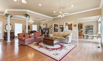 136 Riverview Dr, Anderson, MO 64831
