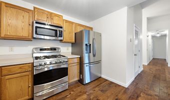 501 Spray Ave, Beachwood, NJ 08722