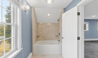 71 Norton Ave, Cranston, RI 02920