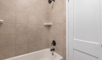 1021 S BARTON St 120, Arlington, VA 22204