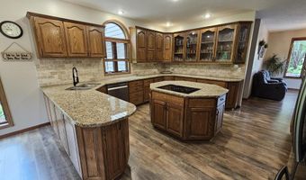 39081 Greenwood Ln, Aberdeen, SD 57401