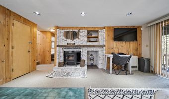 15 Goose Hollow Rd, Campton, NH 03223
