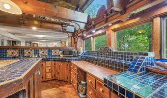 4737 W BROADWAY Dr, Appleton, WI 54913
